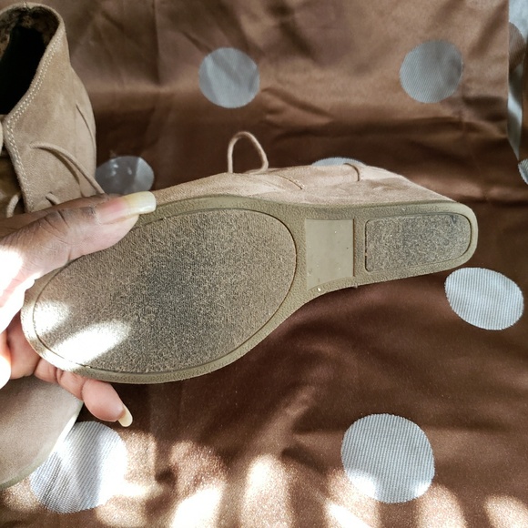 Booties - Picture 3 of 4